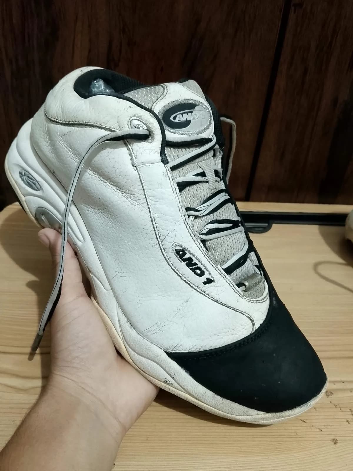 AND1 Tai Chi Mid, white and black, inside label