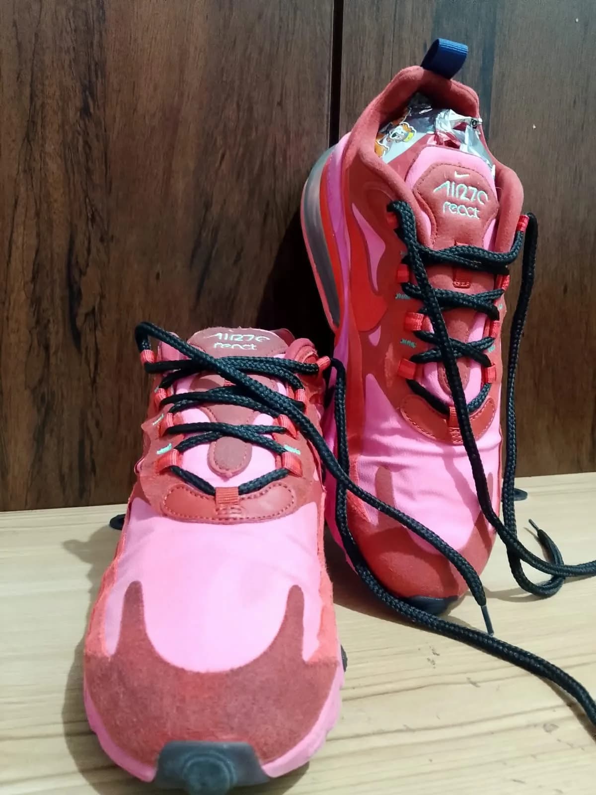 Nike Air Max 270 React, coral, heel