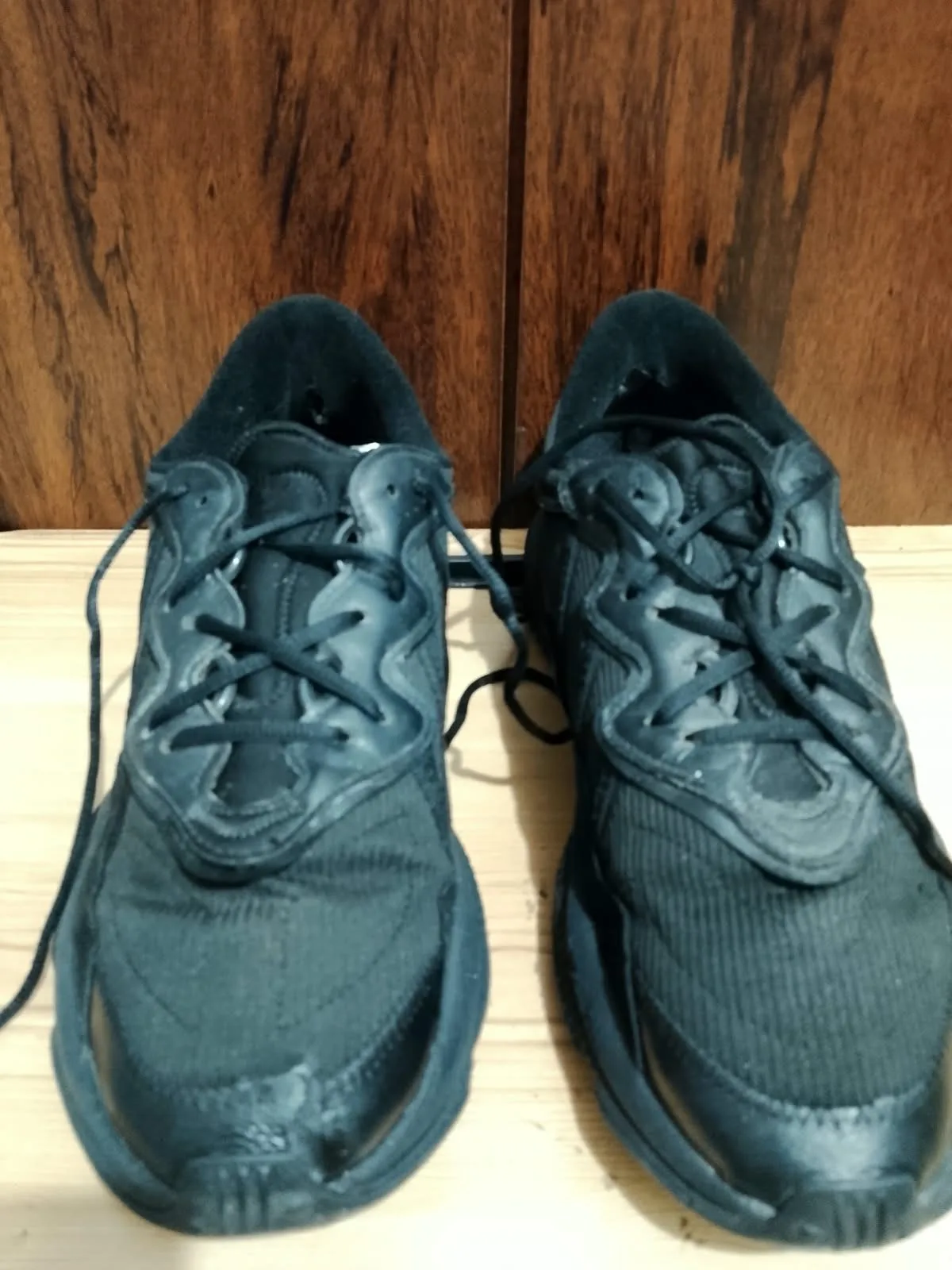 Adidas Ozweego, black, pair front