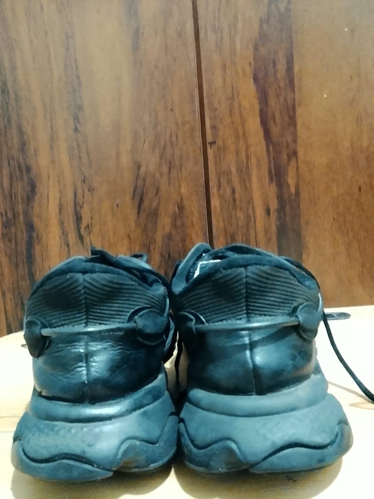 Adidas Ozweego, black, sole
