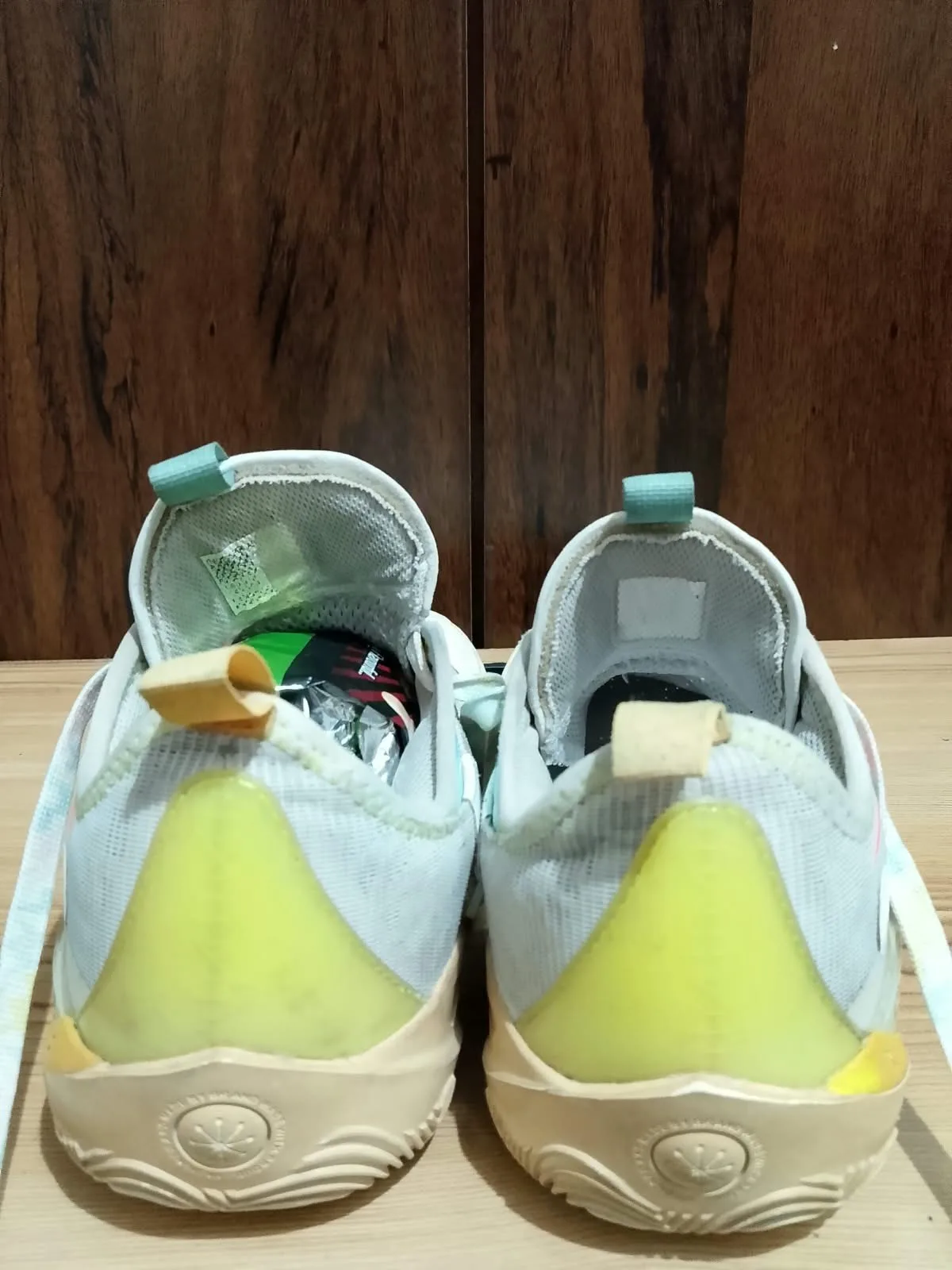 Adidas Harden Vol. 5, grey and yellow, sole