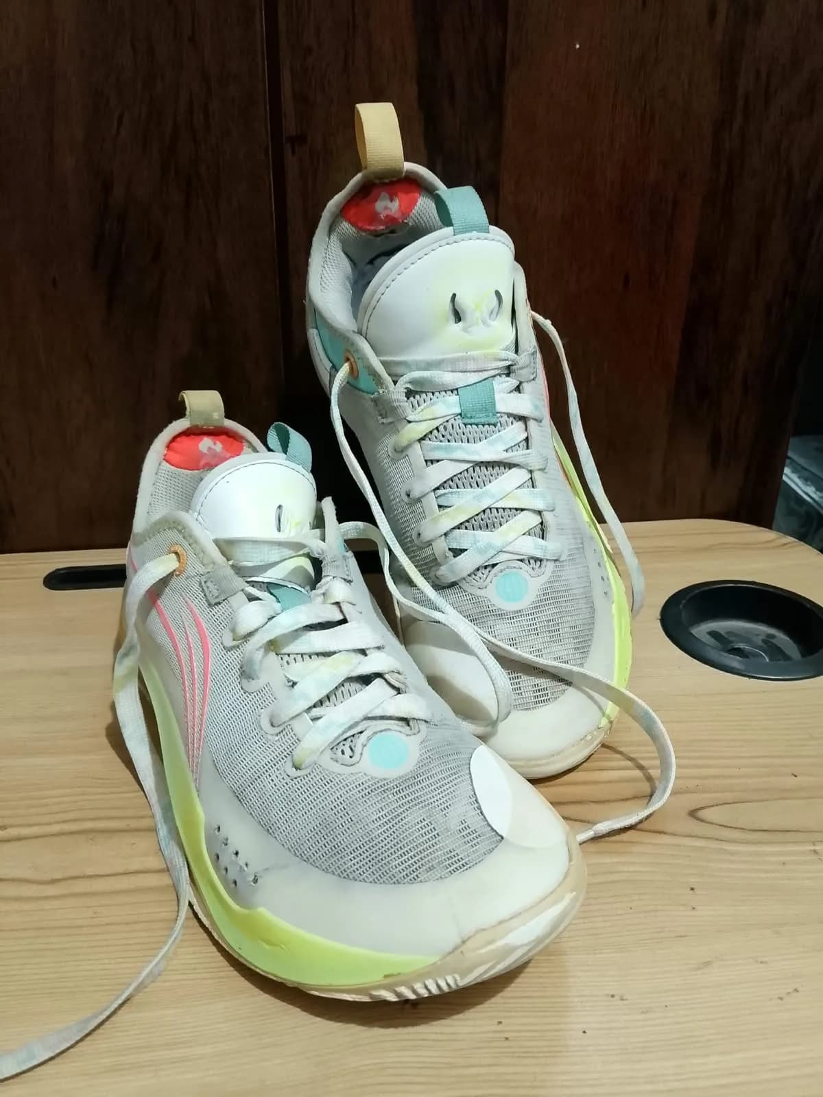 Adidas Harden Vol. 5, grey and yellow, extra