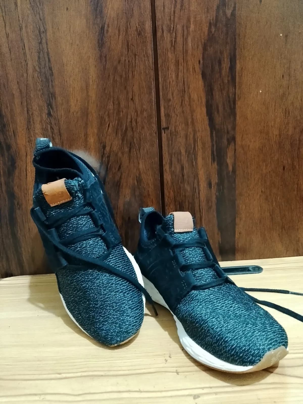 New Balance Fresh Foam Cruz, black, heel