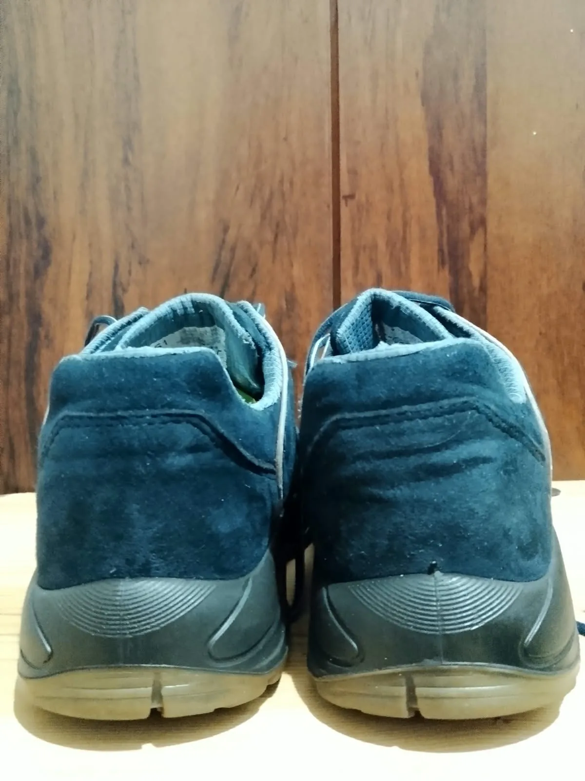 Atlas safety shoe, navy, heel